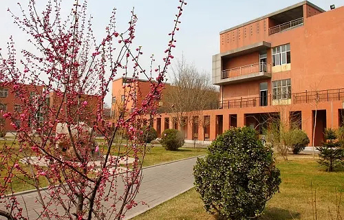 南京英華學(xué)校