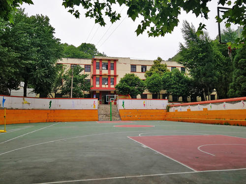 2020年報(bào)讀貴陽華驛中學(xué)怎么樣