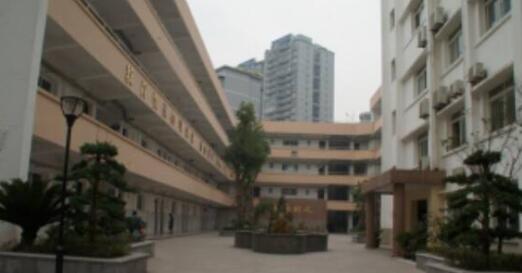重慶松樹橋中學怎么樣、好不好