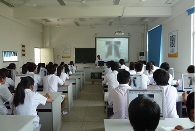新疆醫(yī)科大學(xué)2022年報(bào)名條件、招生要求、招生對象