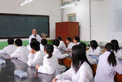 黑龍江護理?？茖W(xué)校2022年學(xué)費