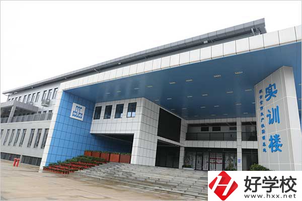 想在湖南學(xué)習(xí)建筑類(lèi)專(zhuān)業(yè)，推薦這所中職院校