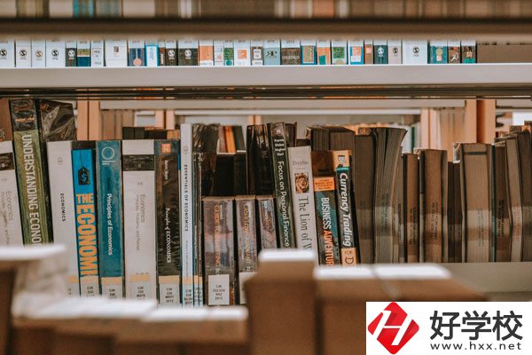 懷化市工業(yè)中等專業(yè)學(xué)校好不好？宿舍怎么樣？