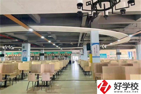 長沙經(jīng)貿(mào)職業(yè)中專有哪些招生專業(yè)？有哪些辦學(xué)優(yōu)勢？