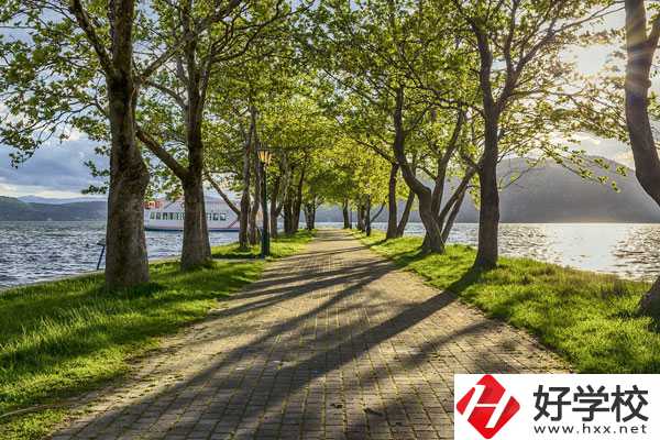 湖南瀟湘信科技工學(xué)校如何？有哪些資助政策？