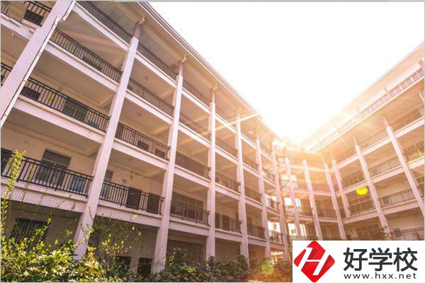 湘西有哪些重點技?？梢酝扑]？學校特色是什么？