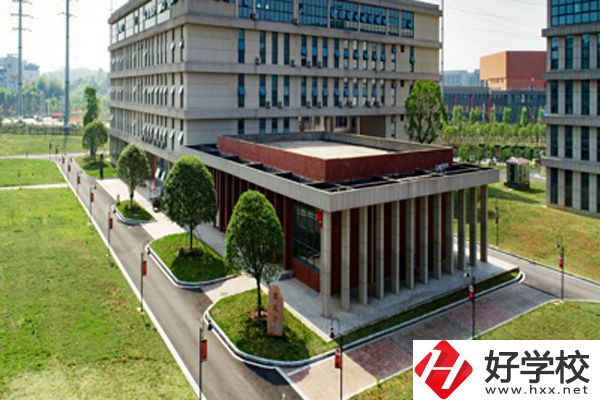 想要在株洲讀中專學(xué)校，可以去這所學(xué)校