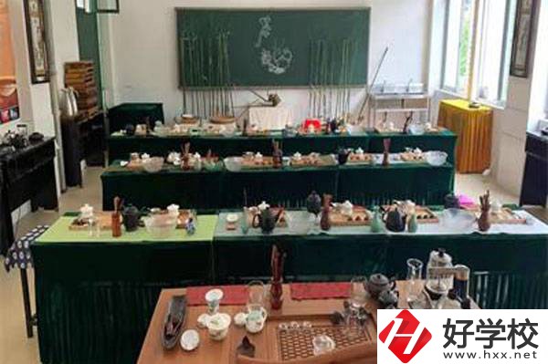 張家界的公辦中專學(xué)校有哪些？可以學(xué)什么專業(yè)？