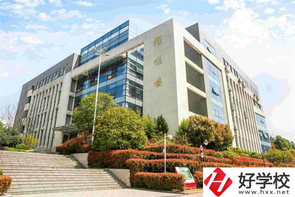 湖南省商業(yè)技師學院有哪些專業(yè)？就業(yè)率高不高？