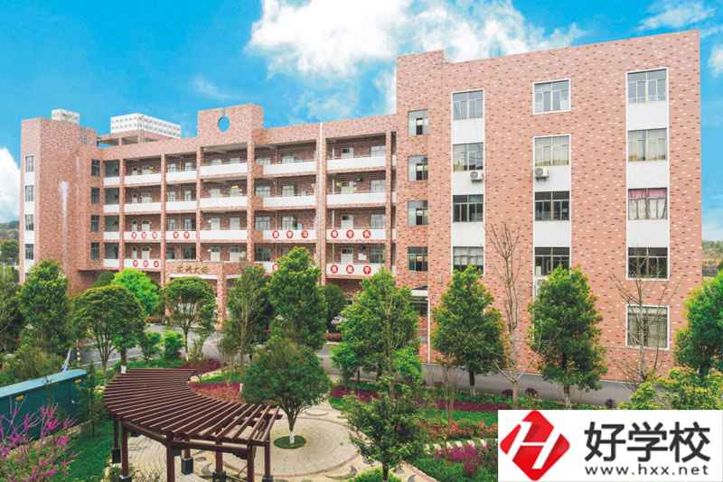 武岡市職業(yè)中專學(xué)校有哪些辦學(xué)優(yōu)勢？