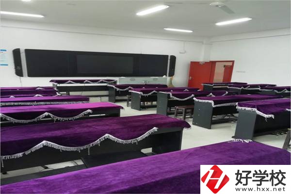 湘中幼兒師范高等?？茖W校實訓室