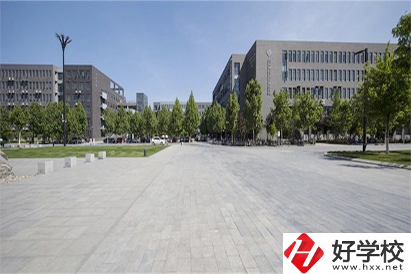 邵陽的中專學(xué)校有哪些好？什么人適合上中專？