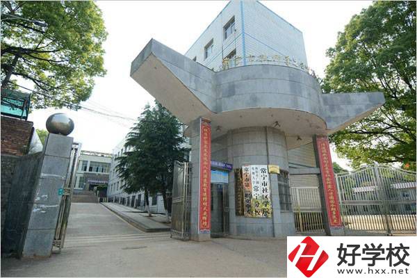 衡陽常寧市有幾所公辦中專？有什么辦學優(yōu)勢？