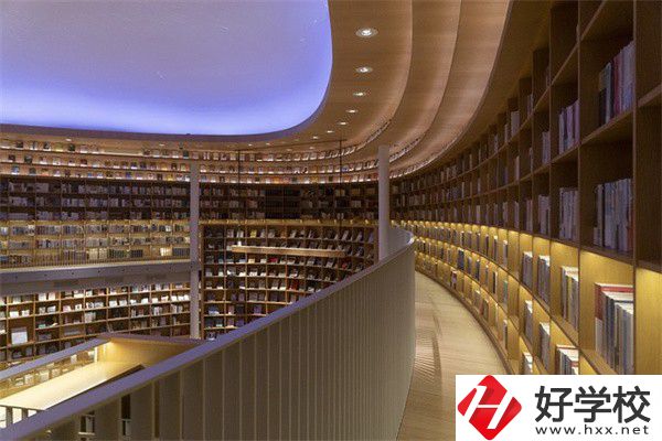 益陽公辦的中專有什么？上中專要考慮哪些問題？