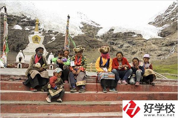 張家界少數(shù)民族加分政策是什么？中專升大專加分嗎？
