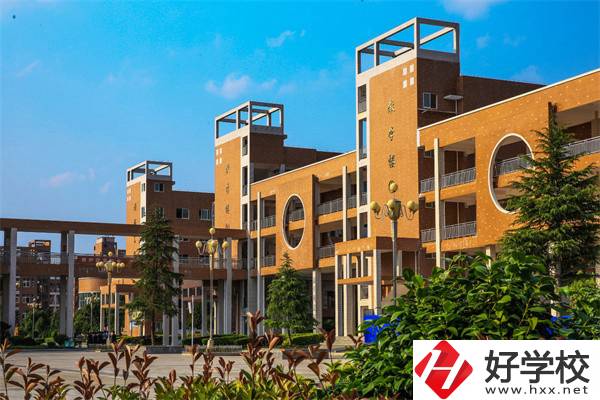 張家界重點(diǎn)中專(zhuān)有哪些？辦學(xué)特色是什么？