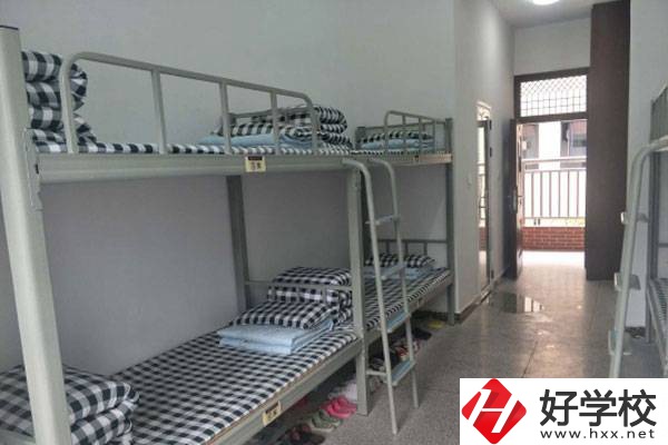 安化縣職業(yè)中專學(xué)?？梢詫W(xué)茶嗎?學(xué)費貴嗎?