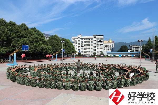 保靖縣中等職業(yè)技術(shù)學校軍訓