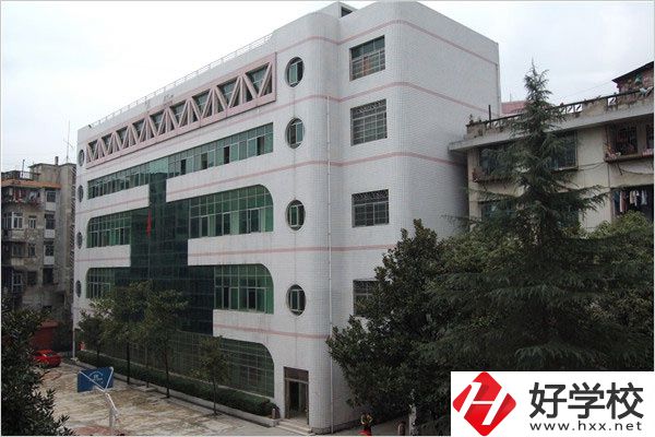 湘西有沒(méi)有公辦藝術(shù)學(xué)校？學(xué)藝術(shù)有什么出路？