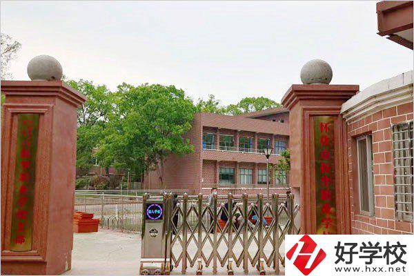 懷化有沒有可以軍事化管理的中職學校？
