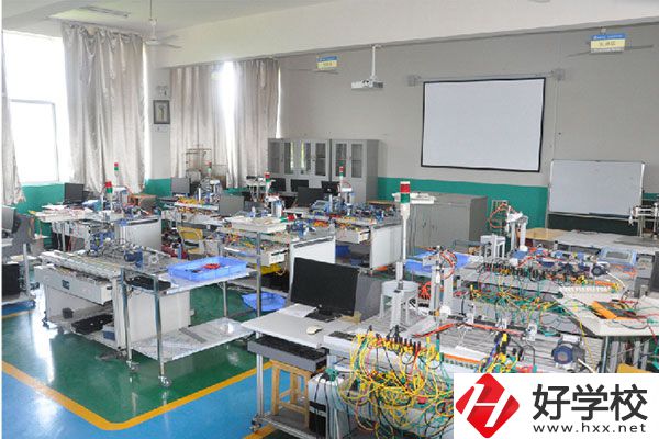 懷化工業(yè)中等專業(yè)學(xué)校值得去讀嗎？開設(shè)有哪些專業(yè)？