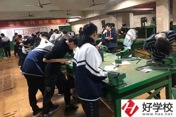 湘潭就業(yè)職校是公辦還是民辦？有什么辦學(xué)特點？