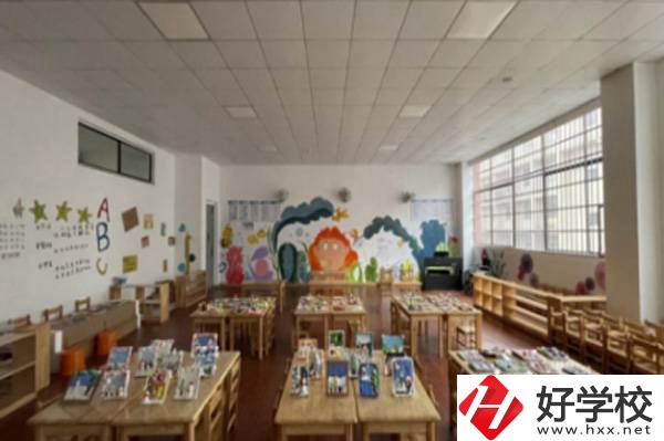 長沙英藍中等職業(yè)學校怎么樣？開設了哪些專業(yè)？