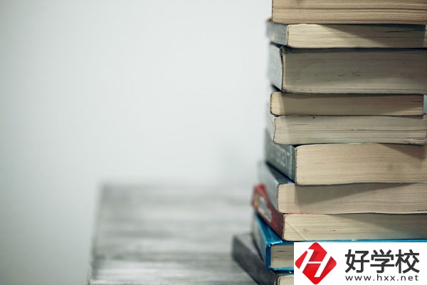 湖南耒陽師范有什么專業(yè)？學(xué)費(fèi)貴不貴？