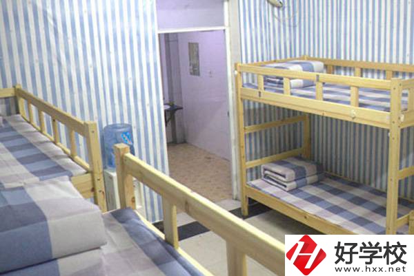 湖南長(zhǎng)沙藝術(shù)學(xué)校宿舍環(huán)境怎么樣？有哪些優(yōu)勢(shì)？