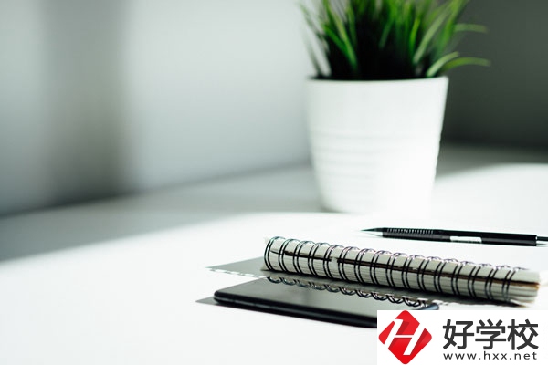 湖南省道縣師范學(xué)校好不好？什么專業(yè)女生最多？