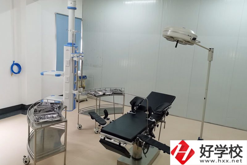 衡陽市瀟湘衛(wèi)生中等專業(yè)學(xué)校有哪些特色專業(yè)？