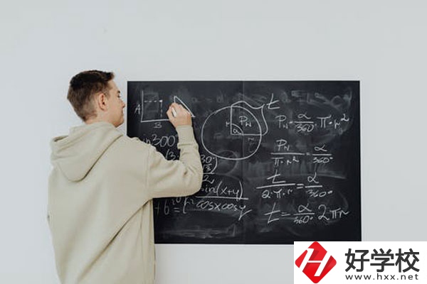 湖南醫(yī)藥中等專業(yè)學(xué)校怎么樣？宿舍好不好？