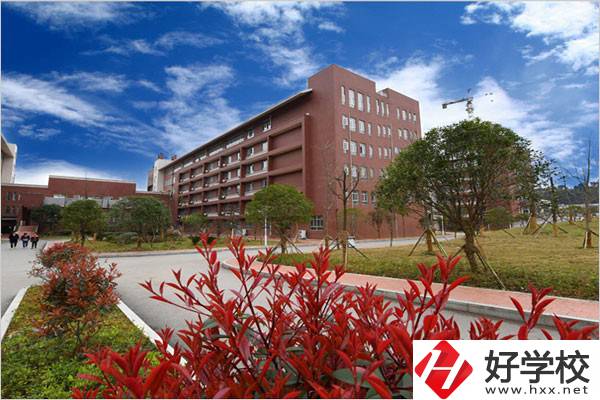 張家界有五年制大專學(xué)校的招生信息嗎？是什么學(xué)校？
