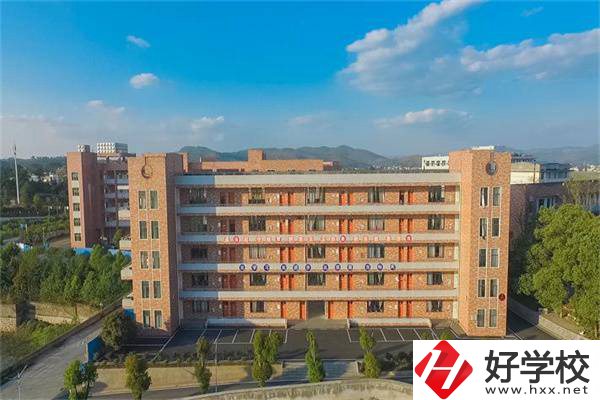 武岡市職業(yè)中專學校管理模式是怎樣的？口碑如何？