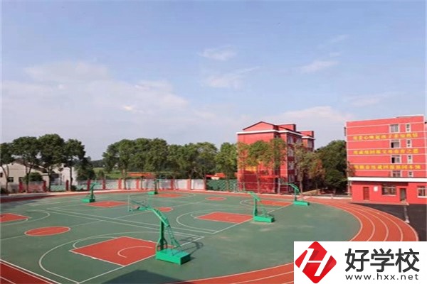 岳陽(yáng)湘陰縣中山職業(yè)技術(shù)學(xué)校好不好？