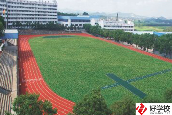 邵陽創(chuàng)業(yè)科技學(xué)校操場(chǎng)
