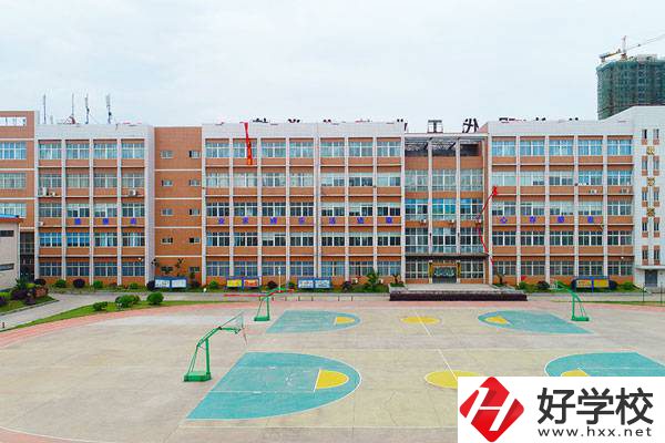 湖南有哪些技工學校適合女孩子學習？