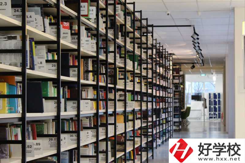 婁底幼兒師范學(xué)校是中職還是高職？有哪些專業(yè)？