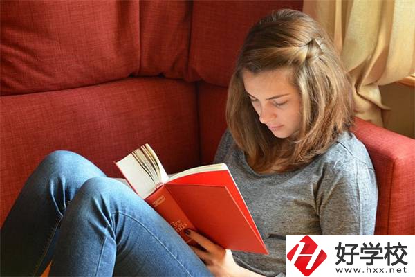 在湖南考不上高中怎么辦？女孩學點什么好？