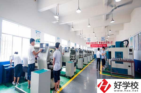 湖南省芷江民族職業(yè)中專學(xué)校有哪些辦學(xué)特色？