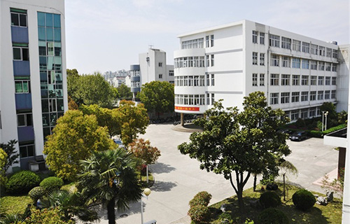 個舊市農(nóng)業(yè)機械化技術(shù)學(xué)校