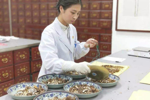 中藥制藥專業(yè)好就業(yè)嗎?