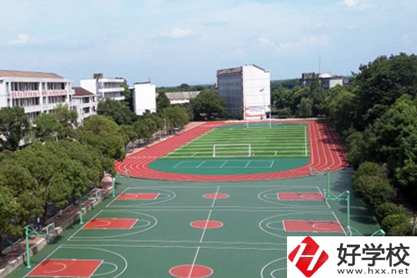 益陽市綜合職業(yè)中等專業(yè)學校收費貴不貴？