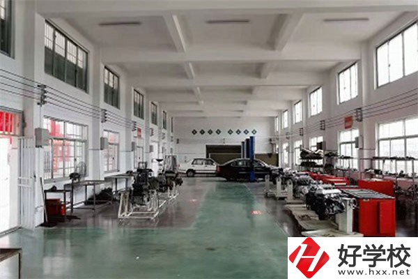 婁底市最好的公辦中專是哪所？有什么辦學(xué)特色？