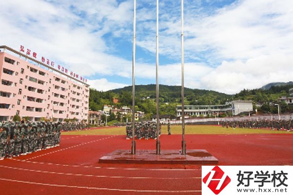 在桂東縣職業(yè)教育中心學(xué)計算機(jī)怎么樣？