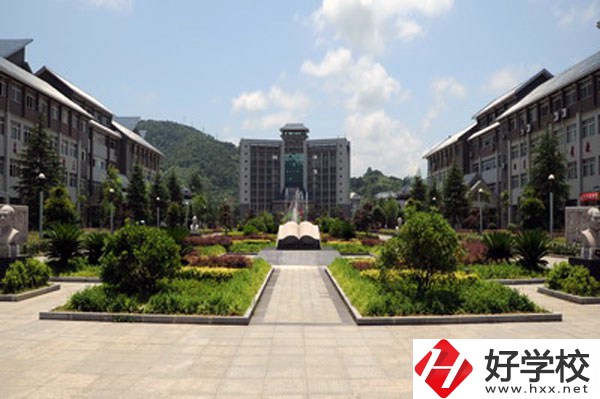 湘西州經(jīng)濟貿(mào)易學(xué)校好嗎？有什么辦學(xué)特色？
