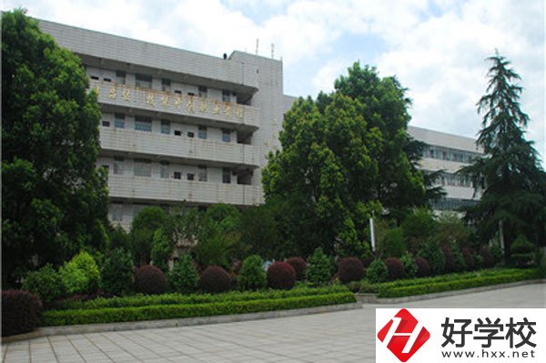 湖南省郴州市第一職業(yè)中等專業(yè)學(xué)校有什么專業(yè)？
