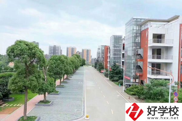 長沙南方職業(yè)學院環(huán)境怎么樣？學校好不好？