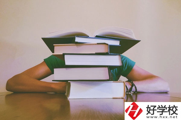 南岳區(qū)職業(yè)中等專(zhuān)業(yè)學(xué)校辦學(xué)地址在哪兒？