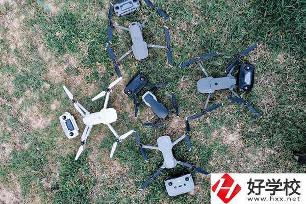 長沙航天學(xué)校飛行器制造專業(yè)值得選擇嗎？